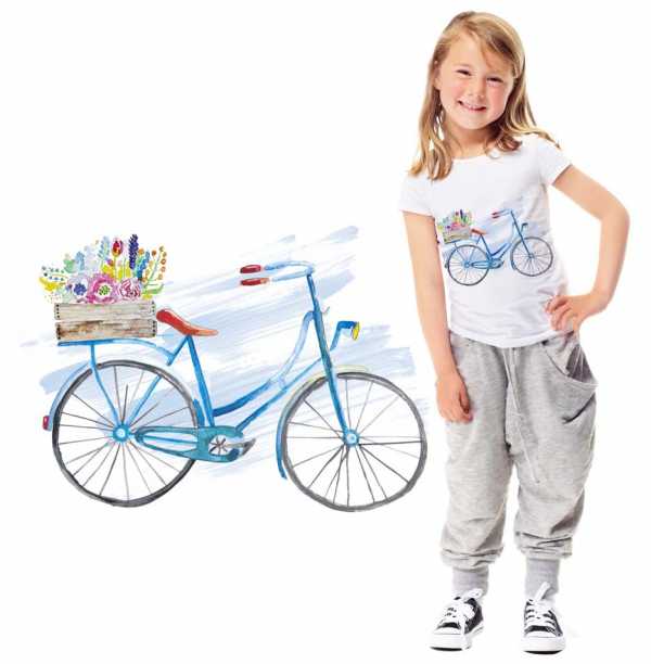 Druk na tkaninie- niebieski rower z kwiatami na biało-niebieskim tle