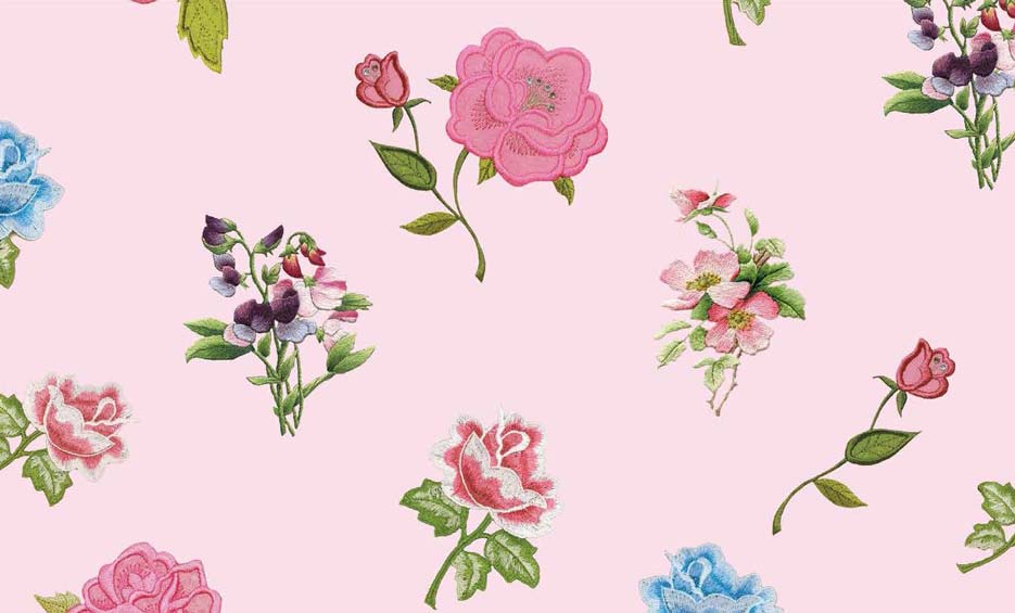 Zdjęcie przedstawiające wzór do nadruku na tkaniny poliestrowe w haftowane kwiaty róż na różowym tle