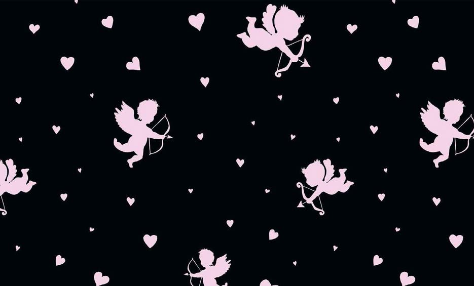 Zdjęcie prezentujące wzór walentynkowy do nadruku na tkaniny i dzianiny z różowymi aniołkami, amorkami i sercami na tle w kolorze czarnym