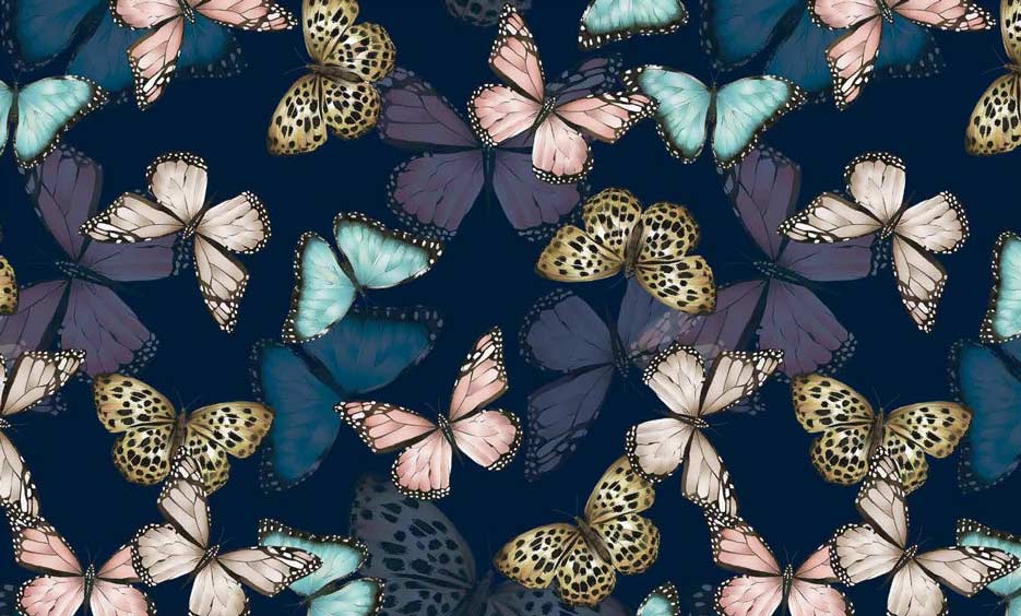 Zdjęcie prezentujące wzór do druku na tkaniny i dzianiny w pastelowe motyle na tle w kolorze granatowym